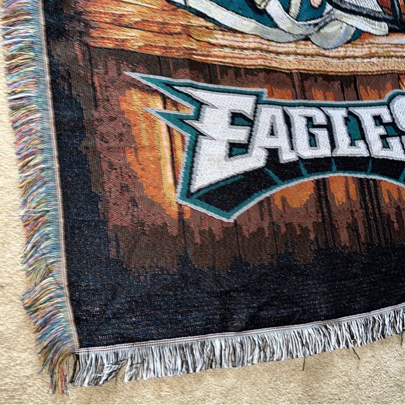 Philadelphia Eagles Vintage 90s Big Helmet Logo Woven Throw Blanket NFL PA - Picture 6 of 6